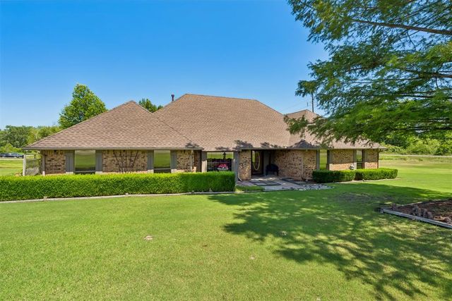 1116 Spring Shadow Drive, Choctaw, OK 73020