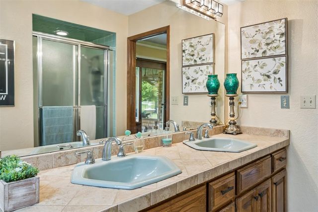 1116 Spring Shadow Drive, Choctaw, OK 73020
