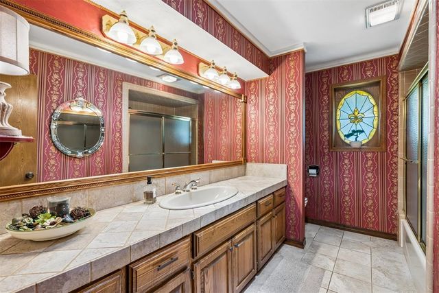 1116 Spring Shadow Drive, Choctaw, OK 73020