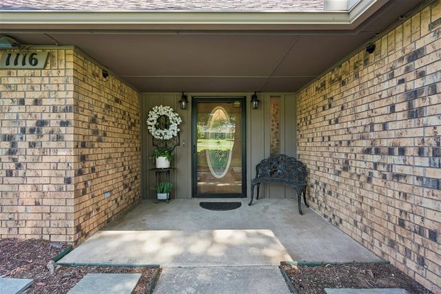 1116 Spring Shadow Drive, Choctaw, OK 73020