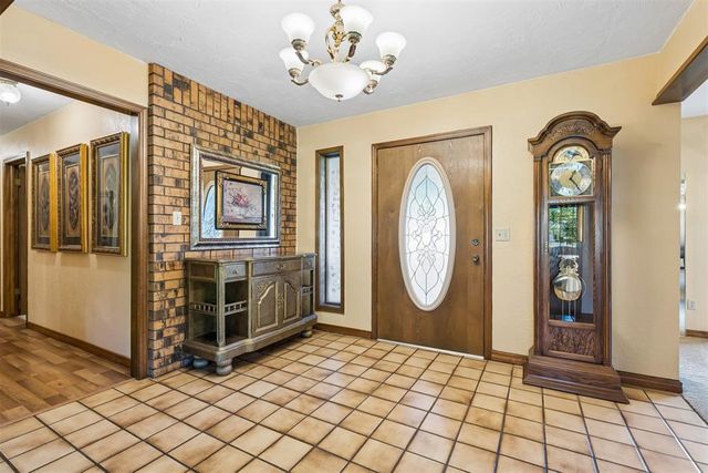 1116 Spring Shadow Drive, Choctaw, OK 73020