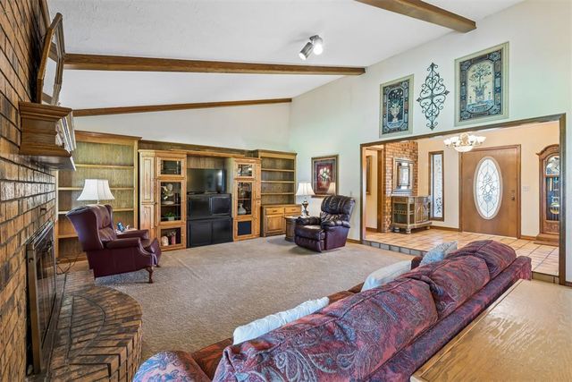 1116 Spring Shadow Drive, Choctaw, OK 73020