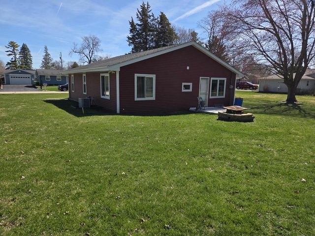 2817 Jones STREET, Delavan, WI 53115