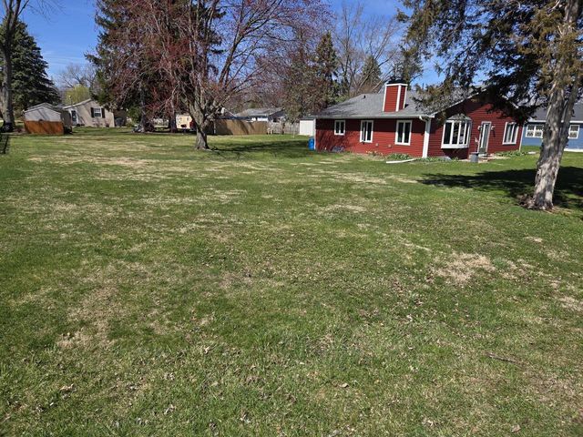 2817 Jones STREET, Delavan, WI 53115