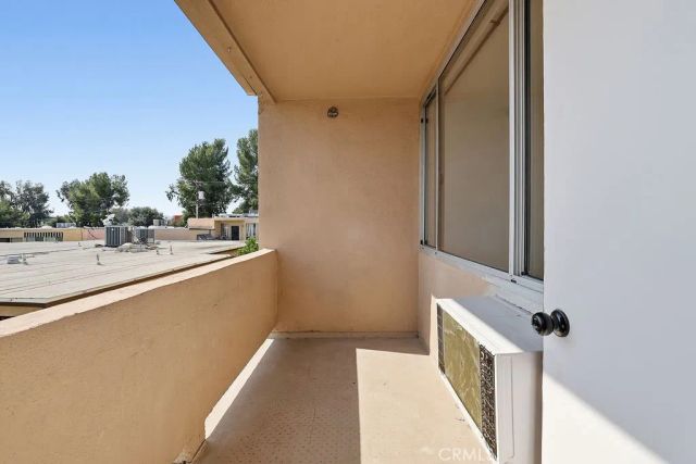 17000 Burbank Boulevard 311, Encino, CA 91316