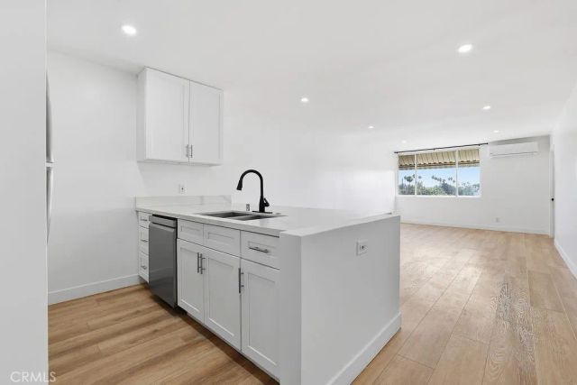 17000 Burbank Boulevard 311, Encino, CA 91316