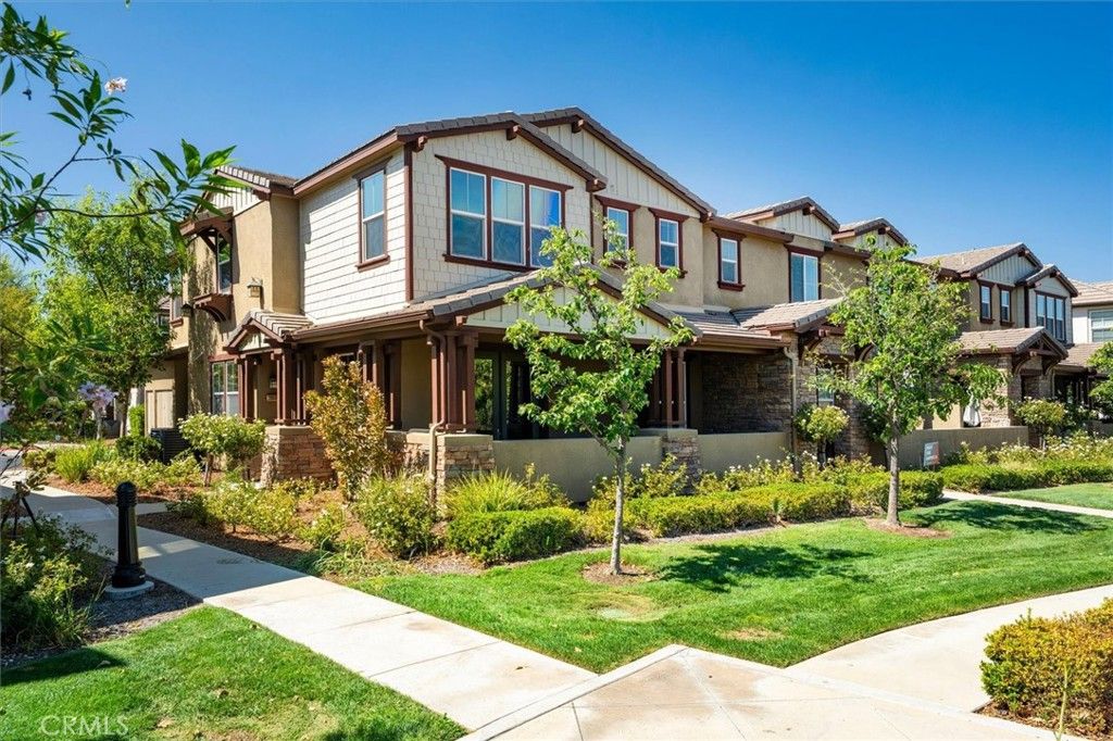 28600 Pietro Drive, Valencia, CA 91354 — photo 2