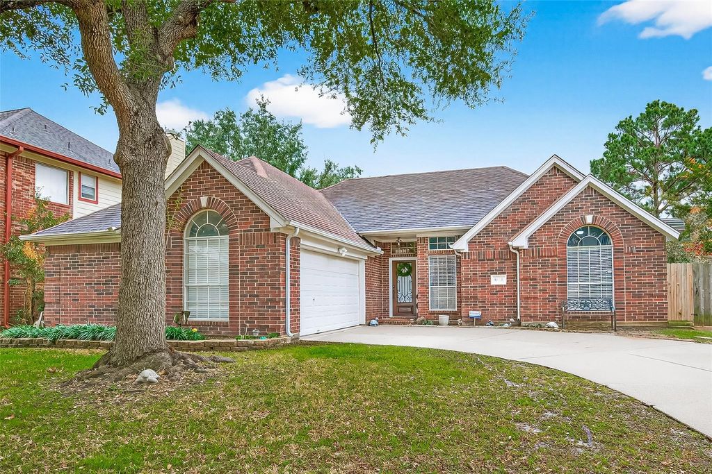 Image 2 of property listing at 19131 Cotton Gin Drive, Katy, TX 77449