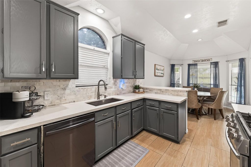 Image 21 of property listing at 19131 Cotton Gin Drive, Katy, TX 77449