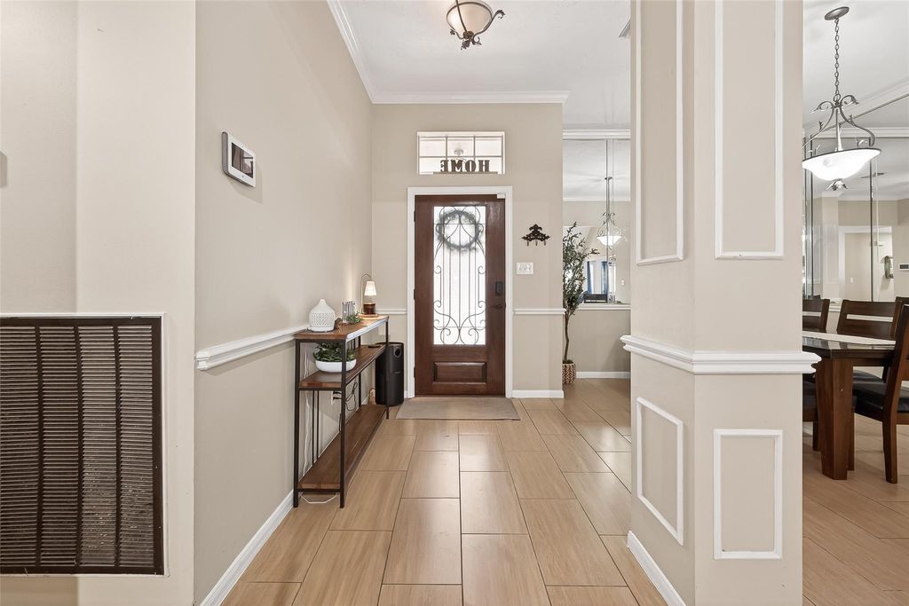 Image 7 of property listing at 19131 Cotton Gin Drive, Katy, TX 77449