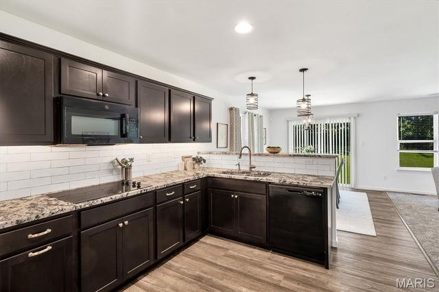 532 Leather Reins, Wentzville, MO 63385