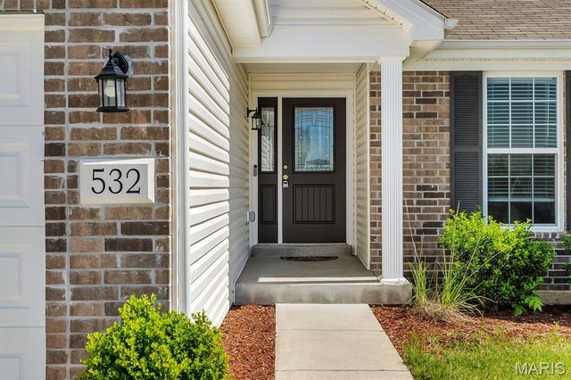 532 Leather Reins, Wentzville, MO 63385