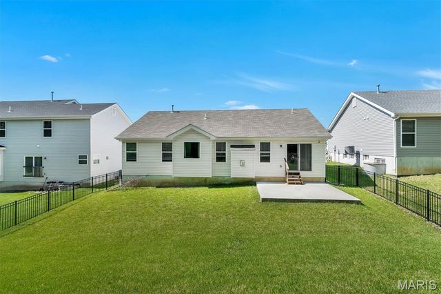 532 Leather Reins, Wentzville, MO 63385