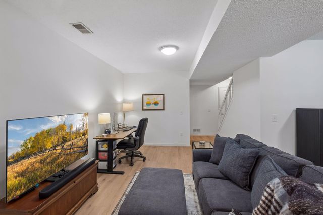 3696 Widgeon Way, Eagan, MN 55123