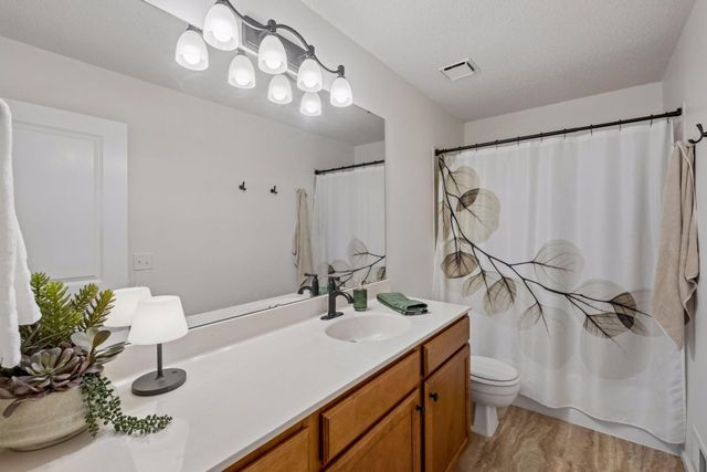 3696 Widgeon Way, Eagan, MN 55123