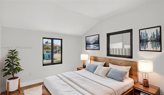 3135 SW 7th St, Miami, FL 33135