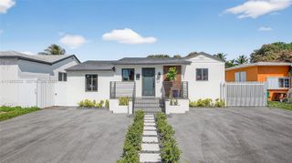 3135 SW 7th St, Miami, FL 33135