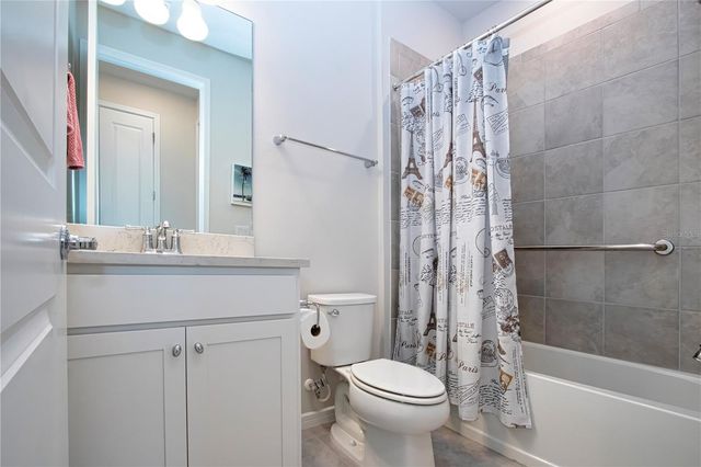 8427 OCEAN TIDES COVE, Parrish, FL 34219