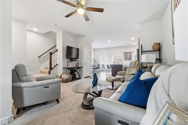 287 Brittlebrush DR, Portsmouth, VA 23701