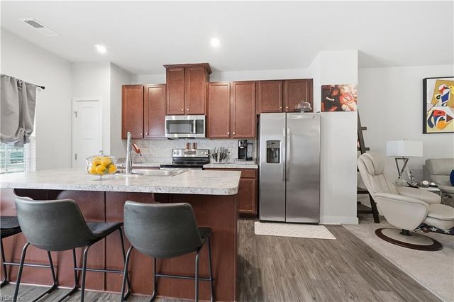 287 Brittlebrush DR, Portsmouth, VA 23701