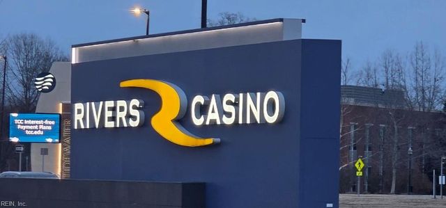 287 Brittlebrush DR, Portsmouth, VA 23701