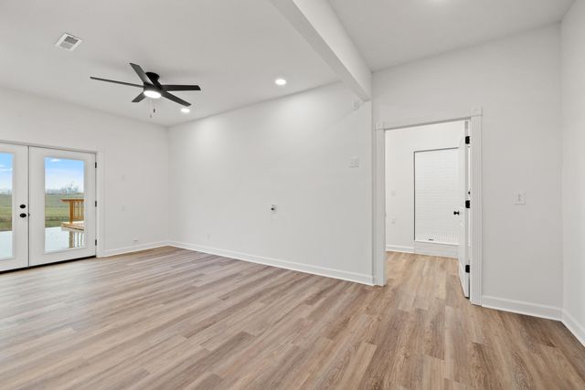 143 Royalty Drive, Lancaster, KY 40444