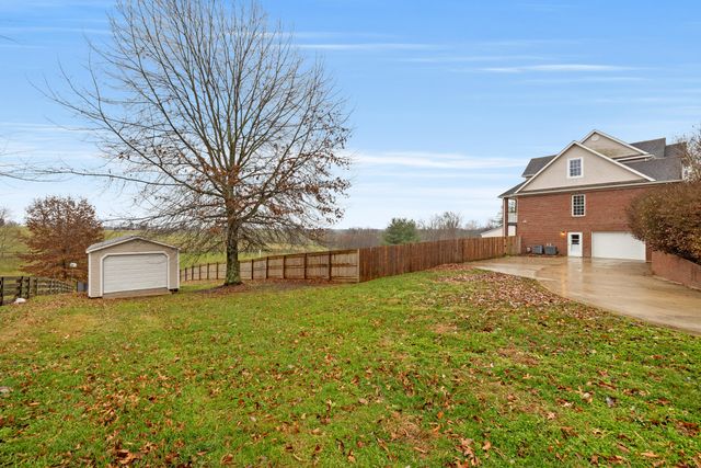 143 Royalty Drive, Lancaster, KY 40444