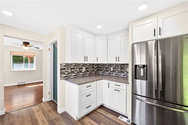 693 Union Avenue Ext, Ross Twp, PA 15229