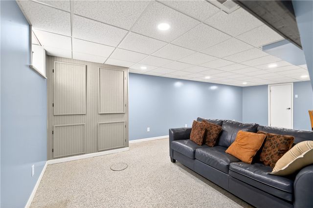 693 Union Avenue Ext, Ross Twp, PA 15229