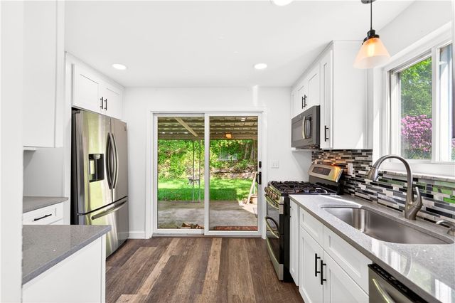 693 Union Avenue Ext, Ross Twp, PA 15229
