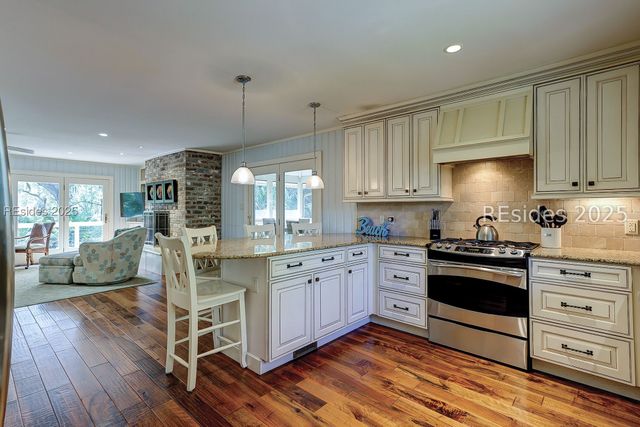 13 Wren Dr, Hilton Head Island, SC 29928