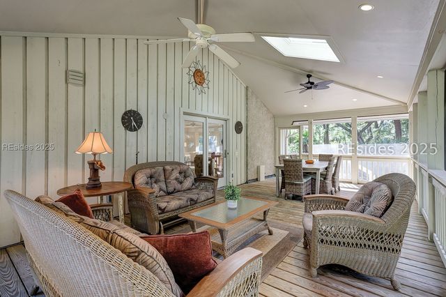 13 Wren Dr, Hilton Head Island, SC 29928