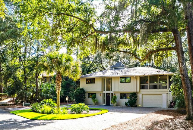 13 Wren Dr, Hilton Head Island, SC 29928