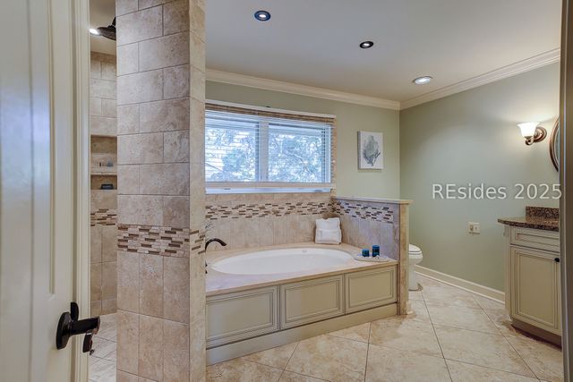 13 Wren Dr, Hilton Head Island, SC 29928