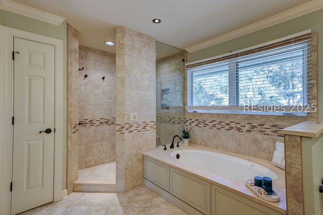 13 Wren Dr, Hilton Head Island, SC 29928