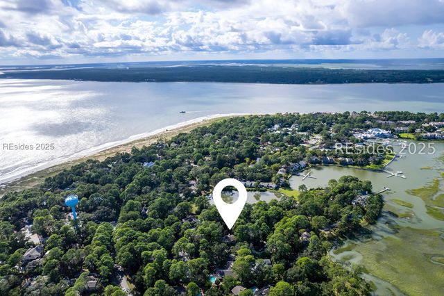 13 Wren Dr, Hilton Head Island, SC 29928