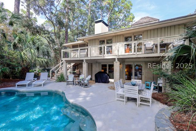 13 Wren Dr, Hilton Head Island, SC 29928