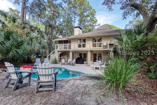 13 Wren Dr, Hilton Head Island, SC 29928