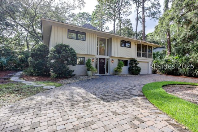 13 Wren Dr, Hilton Head Island, SC 29928