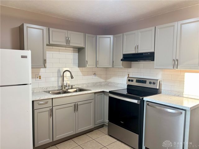 5015 Yalecrest Drive, Dayton, OH 45417