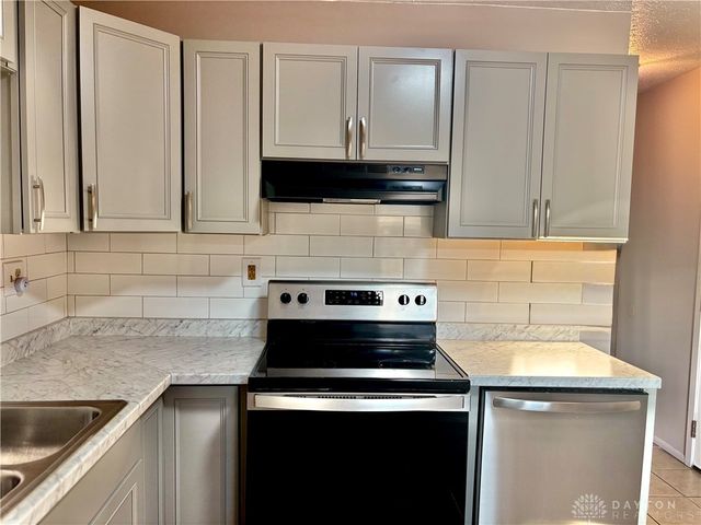 5015 Yalecrest Drive, Dayton, OH 45417