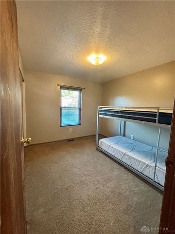5015 Yalecrest Drive, Dayton, OH 45417