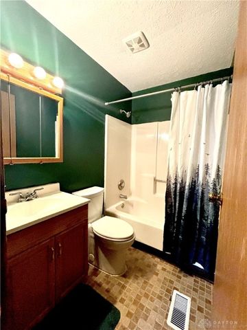 5015 Yalecrest Drive, Dayton, OH 45417