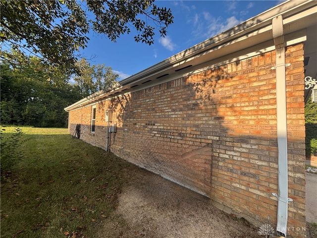 5015 Yalecrest Drive, Dayton, OH 45417