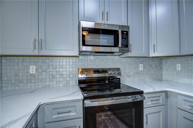 2385 Bizzone CIR, Virginia Beach, VA 23464