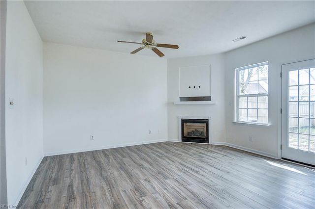 2385 Bizzone CIR, Virginia Beach, VA 23464