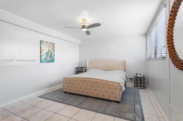 1461 NW 113th Ave, Pembroke Pines, FL 33026