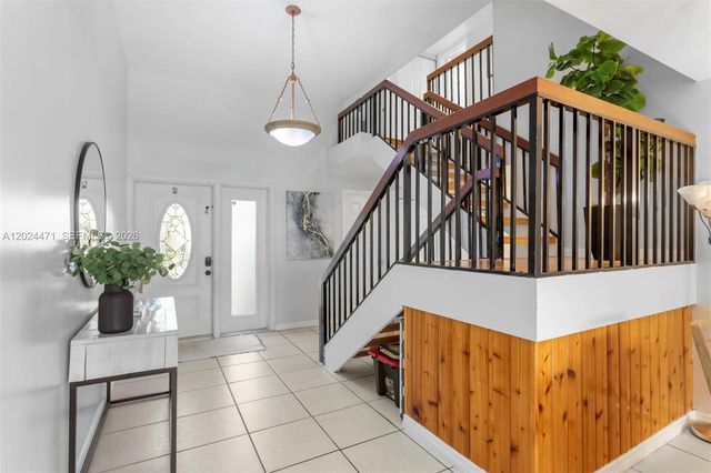 1461 NW 113th Ave, Pembroke Pines, FL 33026