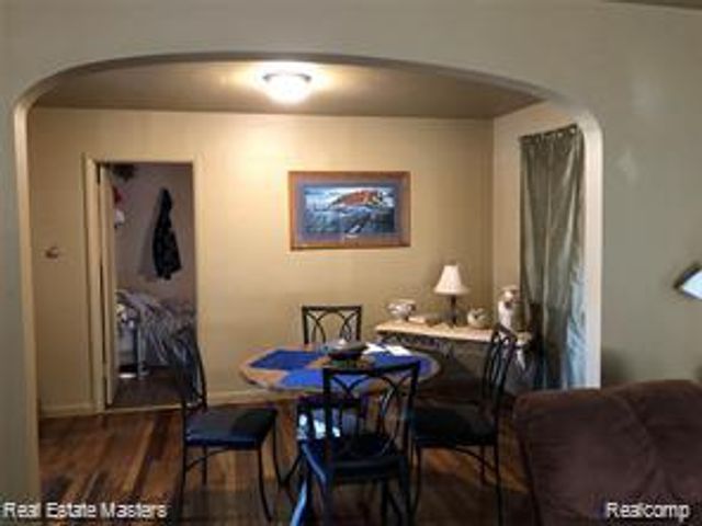 4480 Pine Grove Avenue, Fort Gratiot, MI 48059