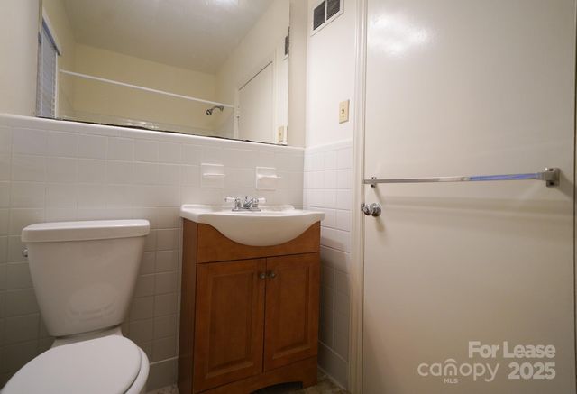 179 N Canterbury Road, Charlotte, NC 28211